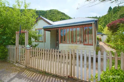 Property photo of 12 Austin Street Queenstown TAS 7467