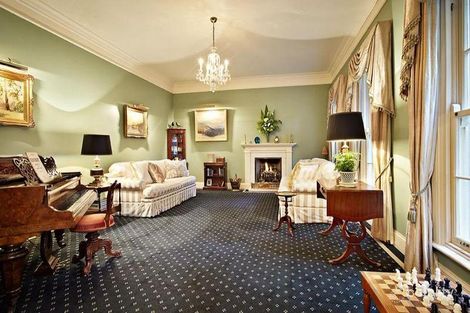 Property photo of 17 Robertson Street Toorak VIC 3142