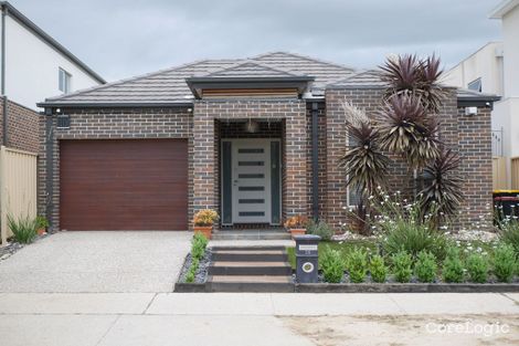 39 Broadway, Caroline Springs, VIC 3023