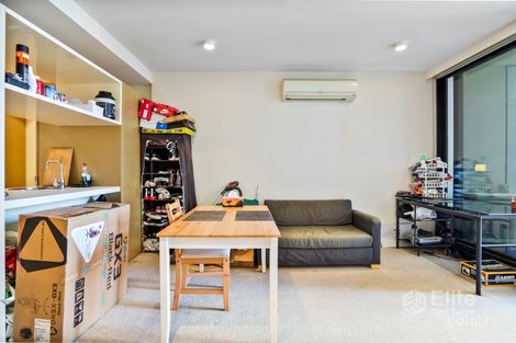 Property photo of 1701/33 Mackenzie Street Melbourne VIC 3000