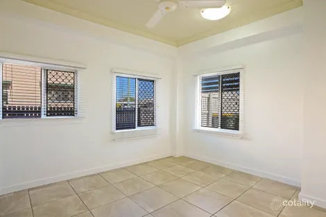 Property photo of 3/136 Queens Road Hermit Park QLD 4812