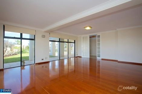 Property photo of 16 Vaucluse Place Kallaroo WA 6025