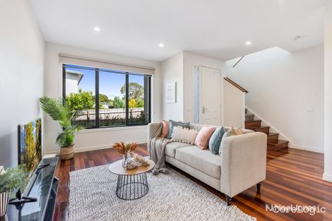 Property photo of 2/2 Woodside Avenue Ringwood VIC 3134