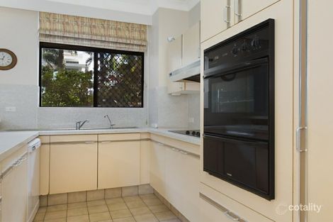 Property photo of 2/121 Surf Parade Broadbeach QLD 4218