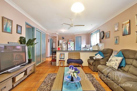 Property photo of 35 Collina Crescent Forest Lake QLD 4078