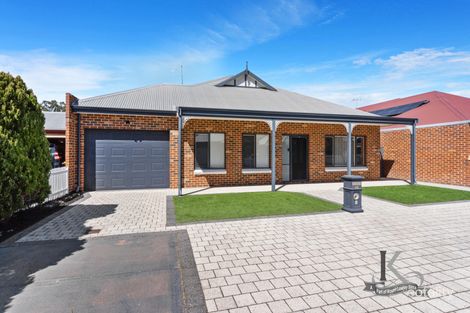 Property photo of 6 Claymore Close Guildford WA 6055