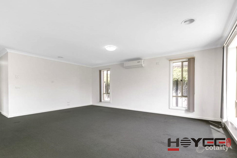 Property photo of 3 Shield Road Point Cook VIC 3030