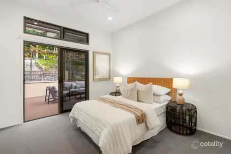 Property photo of 31 Healy Court Mudgeeraba QLD 4213