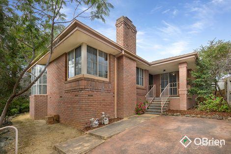 Property photo of 18 Mount Erin Crescent Frankston South VIC 3199