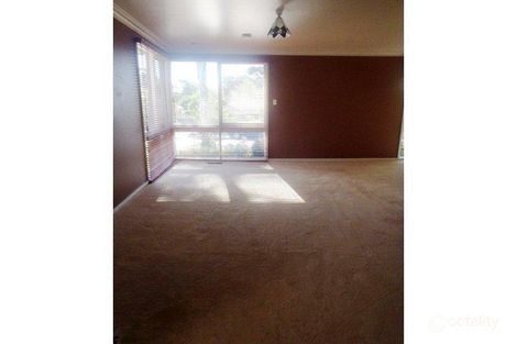 Property photo of 16 Kinleyside Crescent Weetangera ACT 2614