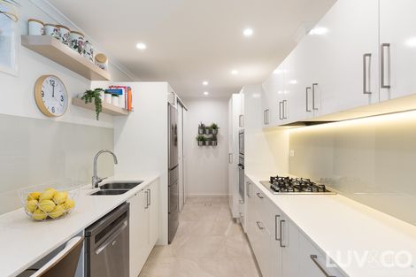 Property photo of 22 Howitt Street Taringa QLD 4068