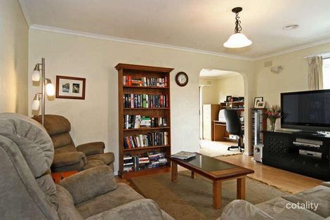 Property photo of 32 Sullivan Drive Somerville VIC 3912