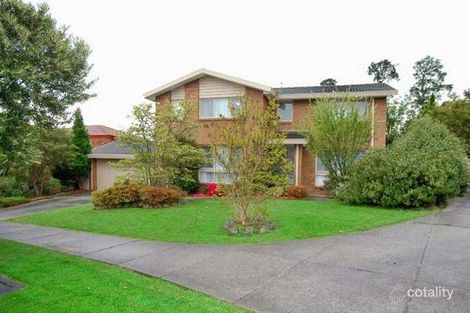 28 Hamilton Dr, Ringwood North, VIC 3134