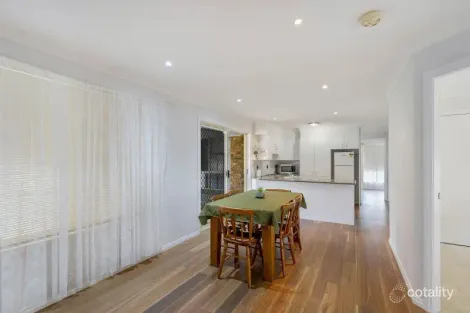 Property photo of 10 Roper Road Blue Haven NSW 2262