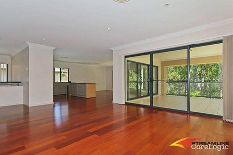 Property photo of 8 Northpoint Close Robina QLD 4226