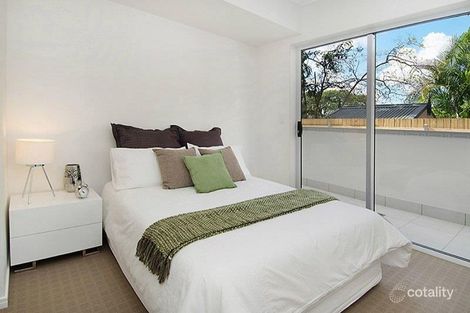 Property photo of 4/68 Bayview Terrace Clayfield QLD 4011