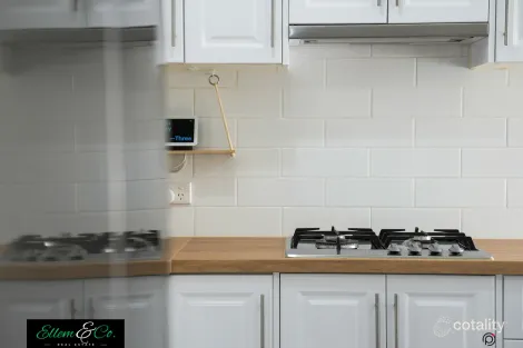 Property photo of 10 Centenary Road Albion Park NSW 2527