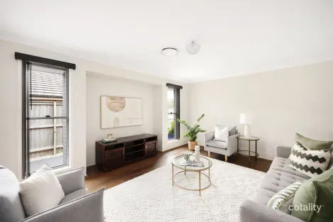 Property photo of 21 De Lauret Street Renwick NSW 2575