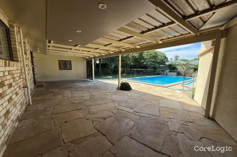 Property photo of 35 Dunkeith Avenue Benowa QLD 4217