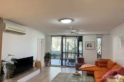 154 Musgrave Ave, Southport, QLD 4215