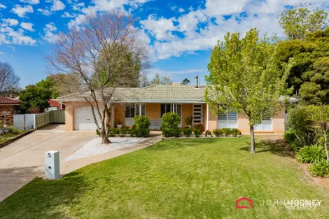 5 Toney Pl, Glenfield Park, NSW 2650