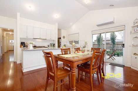 Property photo of 20 Callaway Lane Hillside VIC 3037