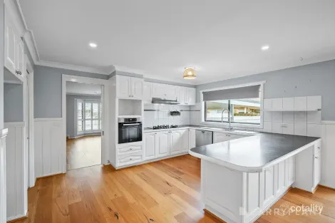 Property photo of 117 Wattle Avenue Werribee VIC 3030