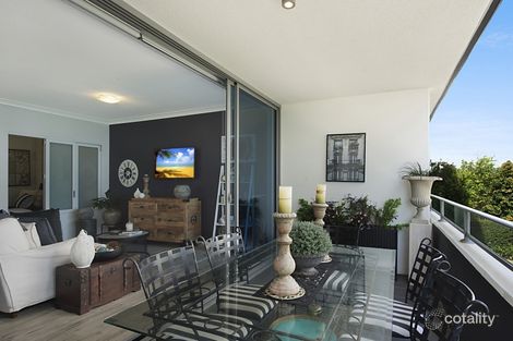 Property photo of 107/2 East Quay Drive Biggera Waters QLD 4216