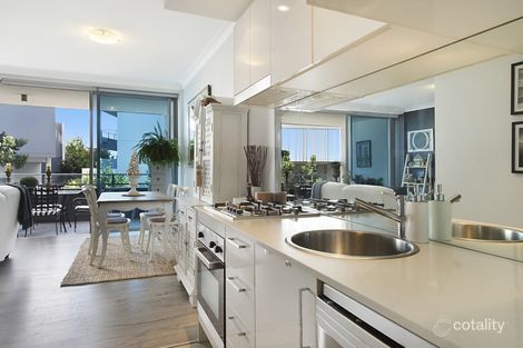 Property photo of 107/2 East Quay Drive Biggera Waters QLD 4216