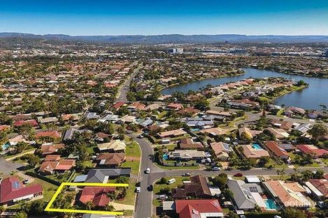 Property photo of 4 Lakeridge Drive Varsity Lakes QLD 4227