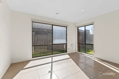 Property photo of 23 Greythorn Road Traralgon VIC 3844