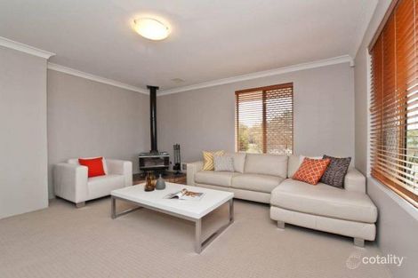 Property photo of 4 Ben Close Craigie WA 6025