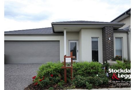 18 Bianca Cres, Greenvale, VIC 3059