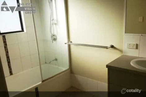 Property photo of 4 North Street Bluff QLD 4702