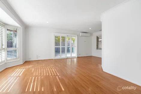 Property photo of 16 Kosciusko Crescent Southport QLD 4215