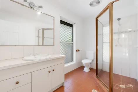 Property photo of 16 Kosciusko Crescent Southport QLD 4215