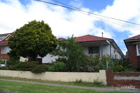 12 Rolestone Ave, Kingsgrove, NSW 2208