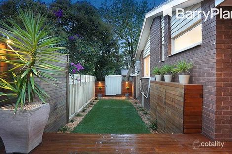 2/5 Mines Rd, Ringwood East, VIC 3135