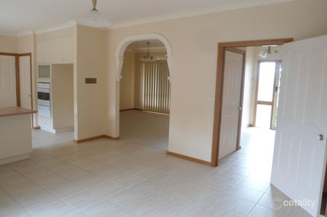 Property photo of 2 Prospect Court Sunbury VIC 3429