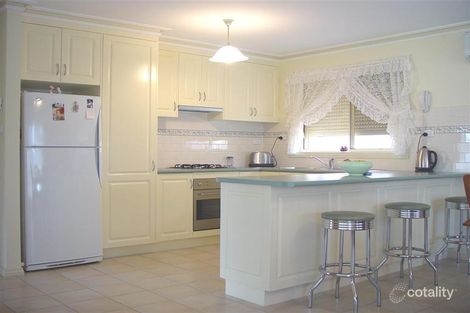 Property photo of 1 Glenfield Close Cairnlea VIC 3023