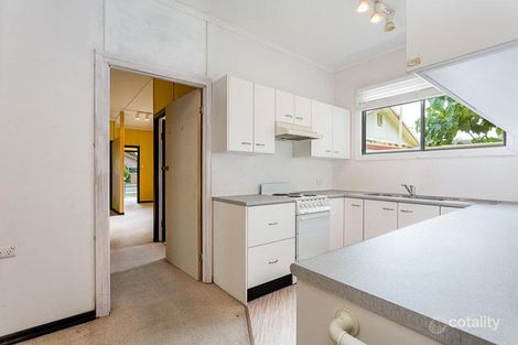 Property photo of 32 McAneny Street Redcliffe QLD 4020