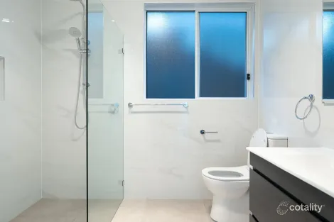 Property photo of 44 Cassio Way Rosemeadow NSW 2560