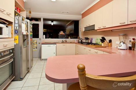 Property photo of 10 Woodlands Grove Frankston VIC 3199