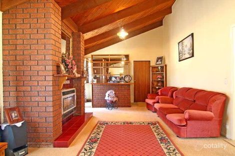 Property photo of 24 Forest Drive Ascot VIC 3551