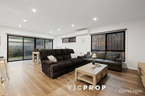 Property photo of 2/26 Ross Street Ferntree Gully VIC 3156