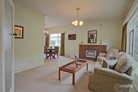 Property photo of 15 Ibbottson Street Watsonia VIC 3087