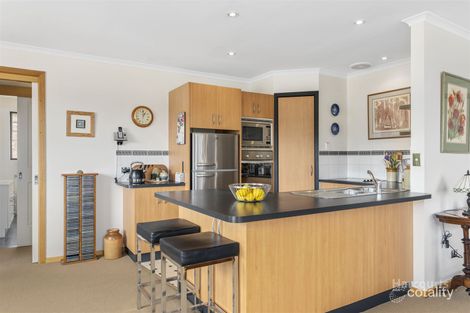 Property photo of 34 St Helens Street Lindisfarne TAS 7015