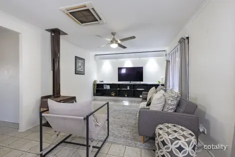 Property photo of 42 Sirocco Street Jamboree Heights QLD 4074