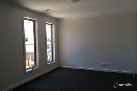 Property photo of 10/280 Pound Road Hampton Park VIC 3976