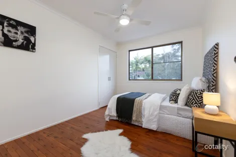 Property photo of 42 Sirocco Street Jamboree Heights QLD 4074